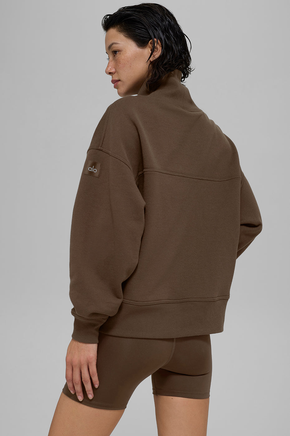 Hazy Mock Neck Pullover - Espresso