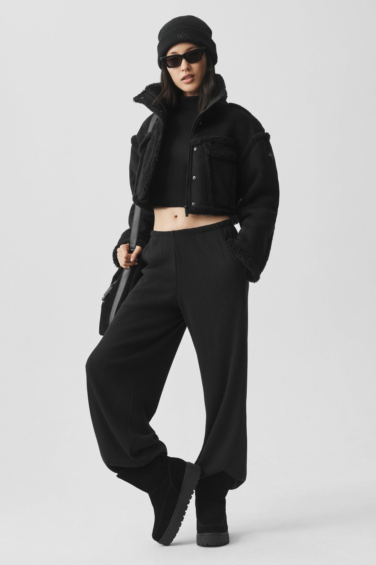 Ribbed Mid-Rise Reset Pant - Black