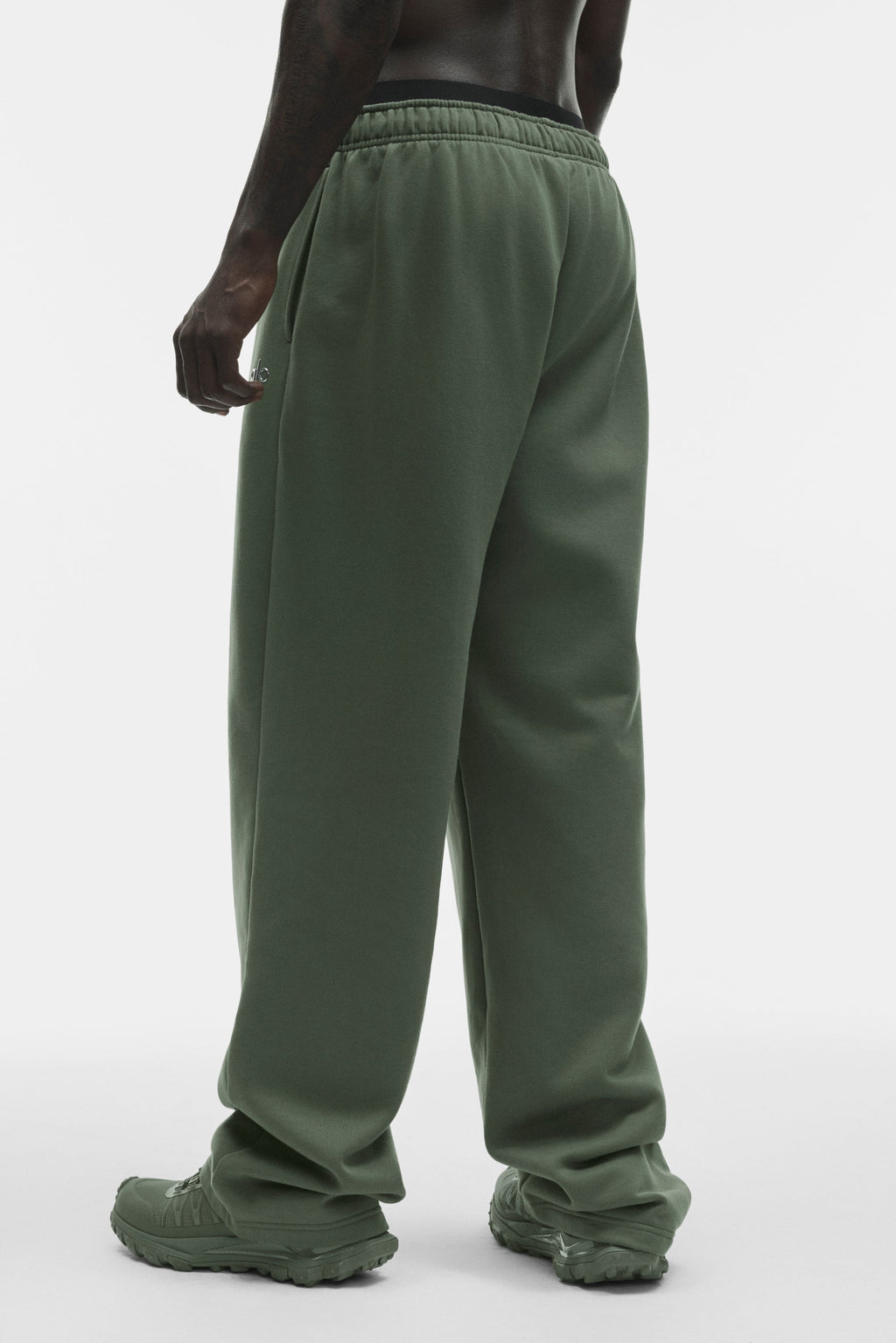 Accolade Straight Leg Sweatpant - Bamboo Green
