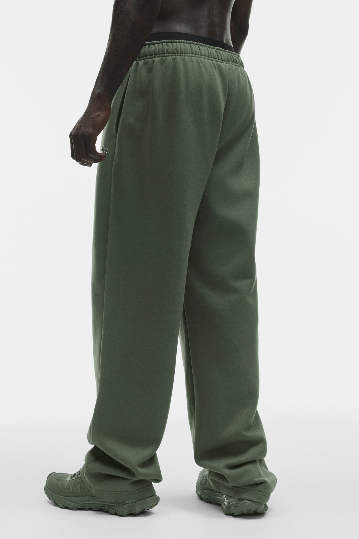 Accolade Straight Leg Sweatpant - Bamboo Green