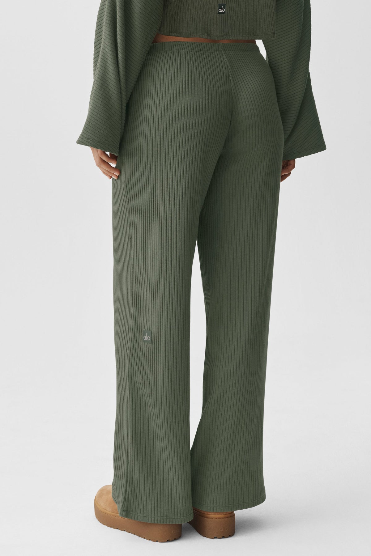 Ribbed Mid-Rise Reset Pant - Bamboo Green