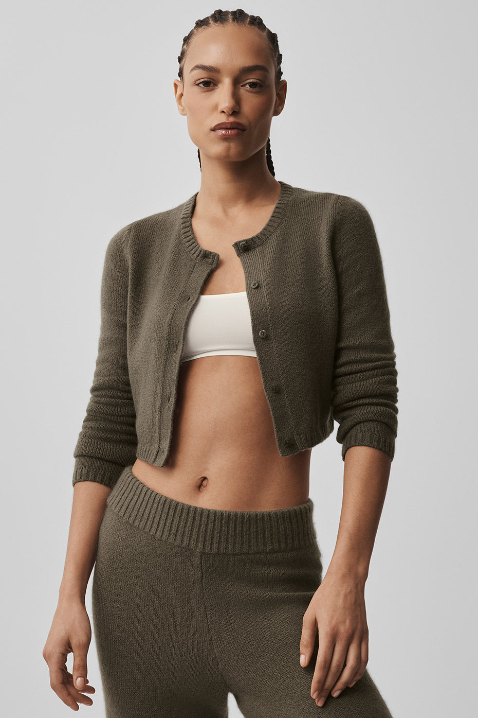 Wool Cashmere New Class Cropped Cardigan - Olive Tree
