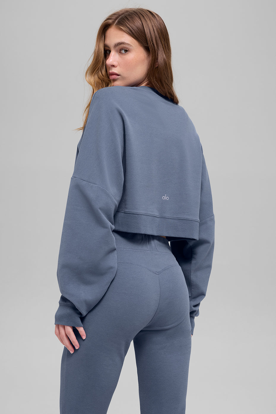 Cropped Sway Crew Neck Pullover - Bluestone