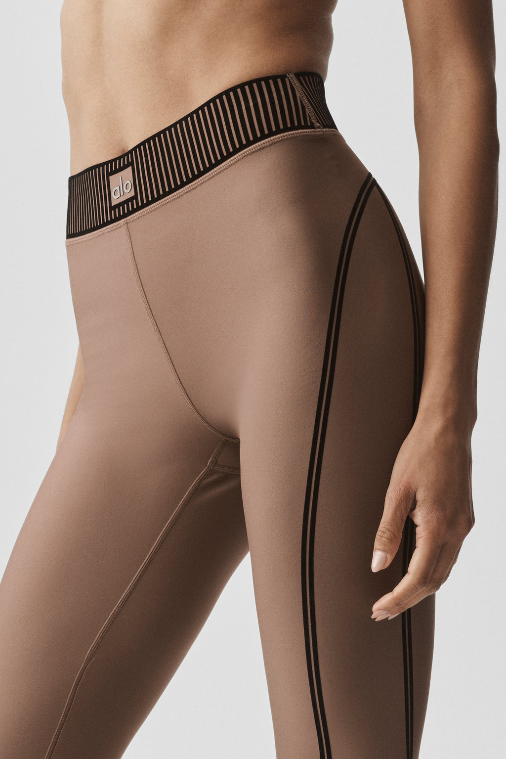 Airlift High-Waist 7/8 Line Up Legging - Java Brown