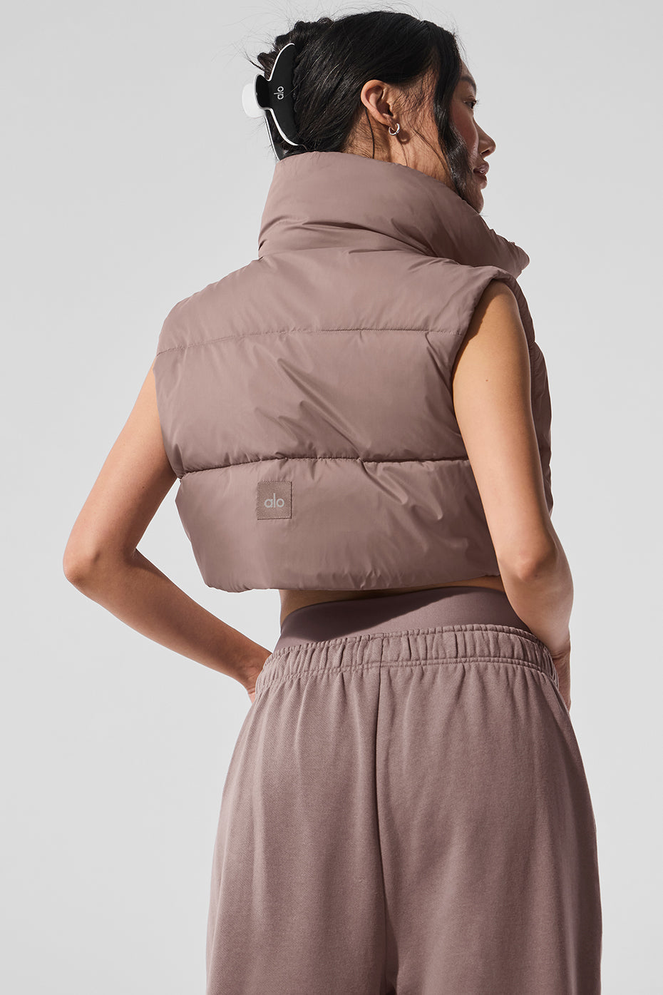 Cropped Gold Rush Puffer Vest - Mushroom