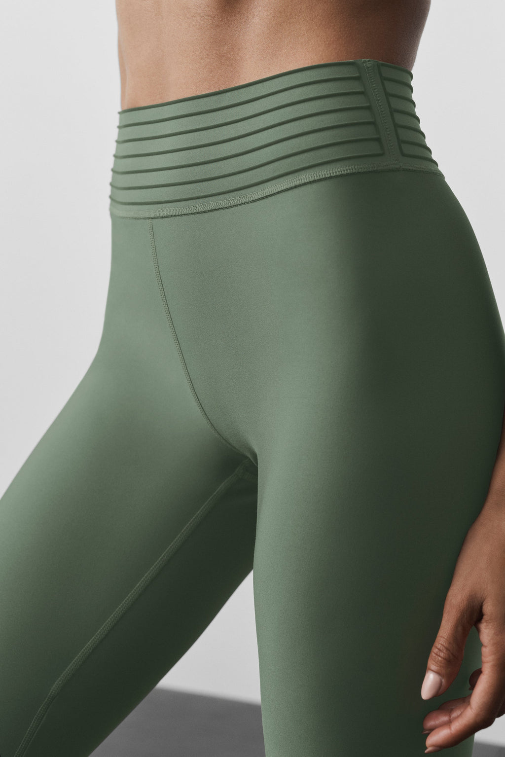 Airlift High-Waist 7/8 Lotus Legging - Bamboo Green